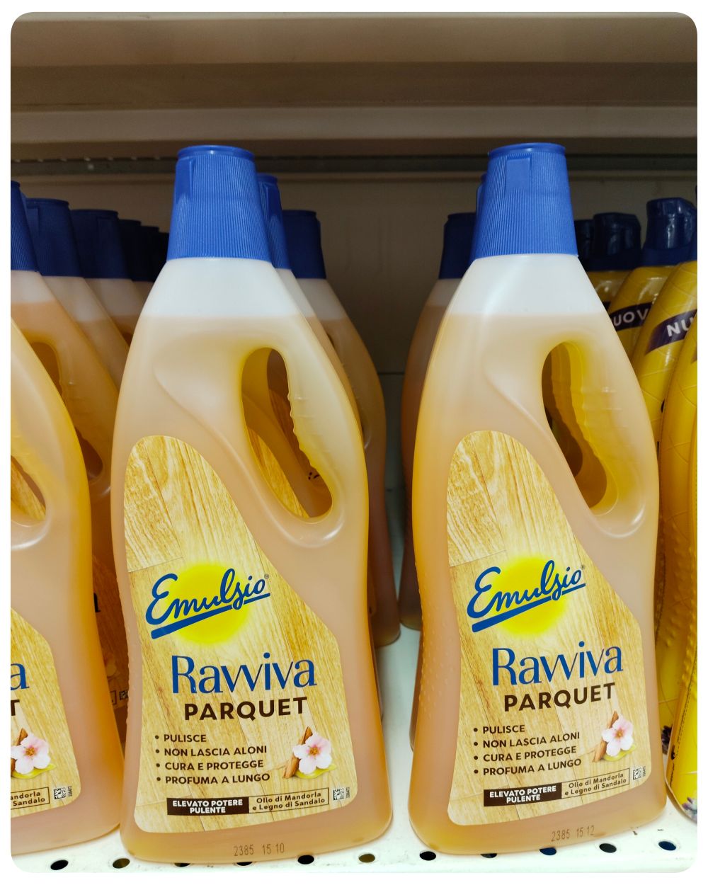 Emulsio Ravviva čistič parkiet, 750ml