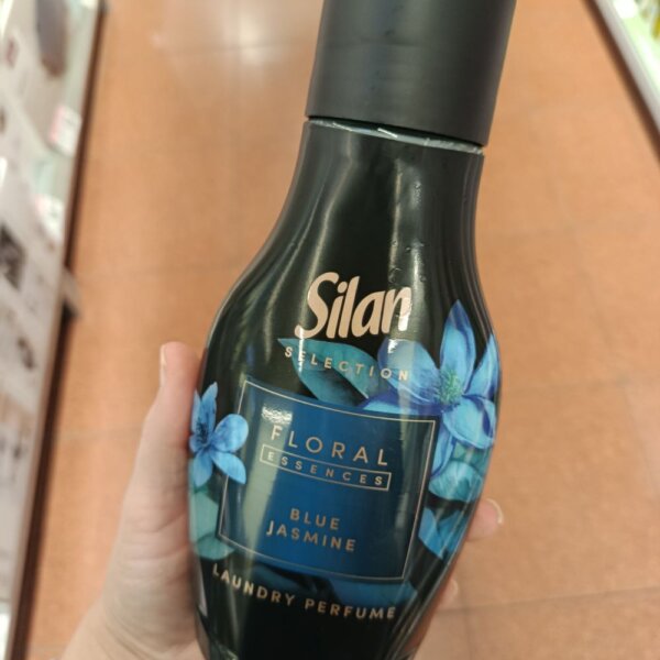 Silan rakúsky mousey shop aviváž Silan Laundry Parfum Blue Jasmine, 540ml