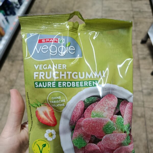 spar gumené cukríky SPAR Veggie vegánske ovocné gumové cukríky kyslé jahody, 200g