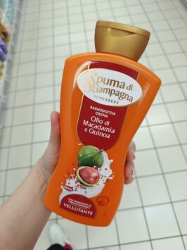 taliansky sprchový gel mousey shop Spuma di Sciampagna, zamatový sprchový gél s makadamiovým olejom a quinoou, 650ml