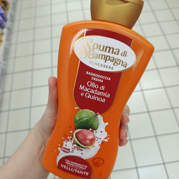 Spuma di Sciampagna, zamatový sprchový gél s makadamiovým olejom a quinoou, 650ml