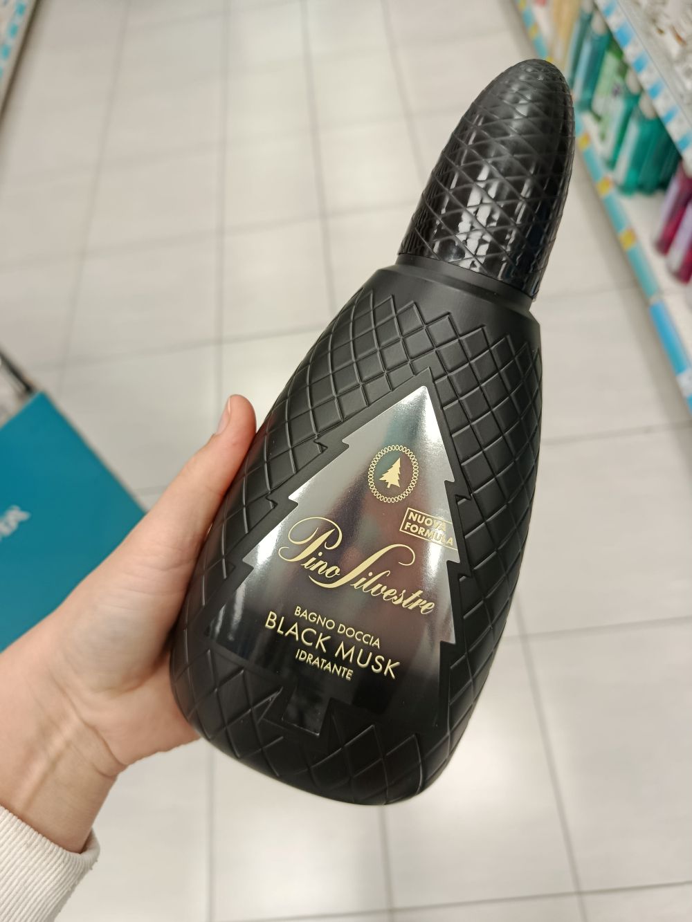 Pino Silvestre sprchový gel s vôňou čierneho pižma, 750ml