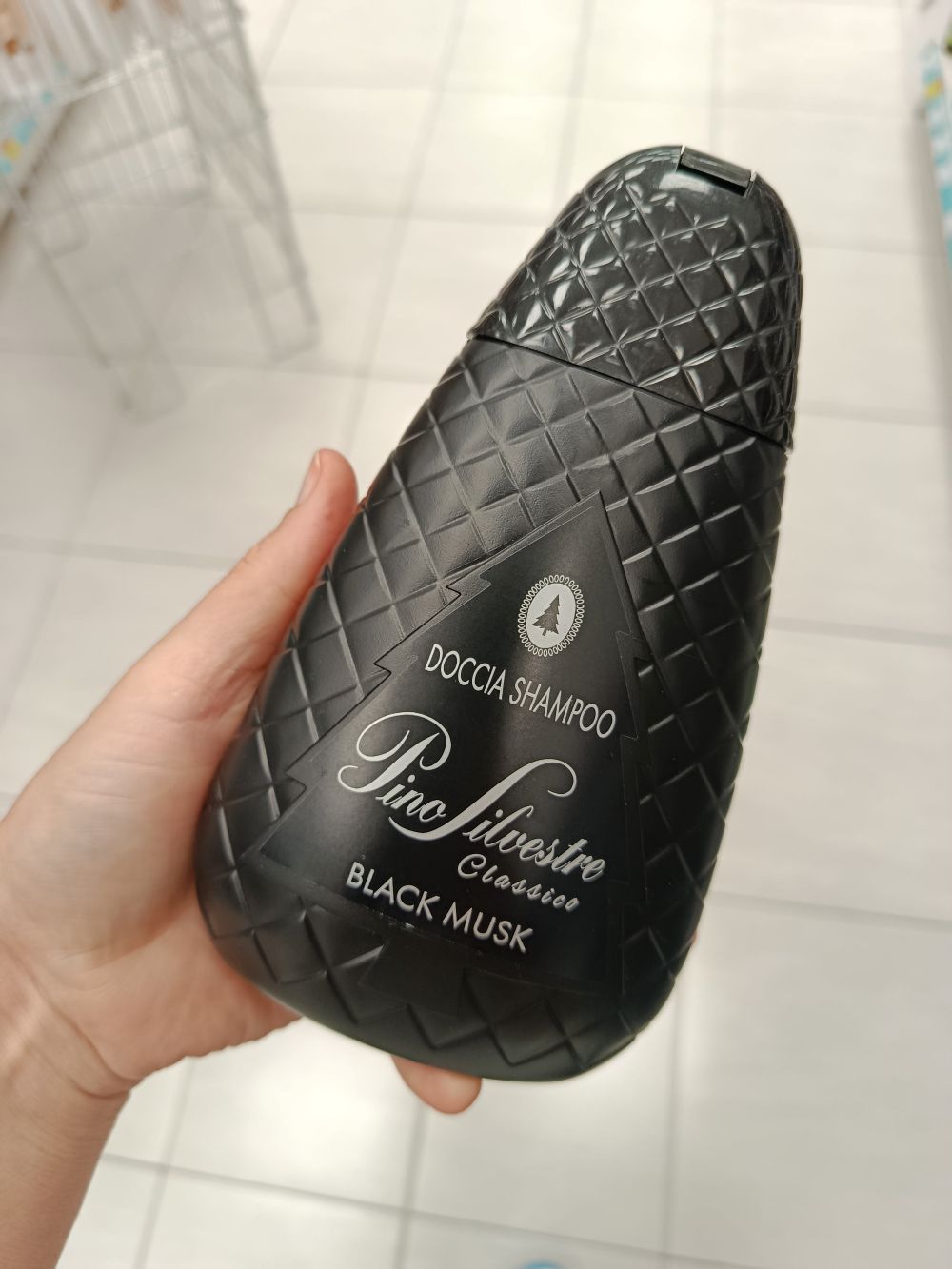Pino Silvestre sprchový šampón Čierne pižmo, 400ml